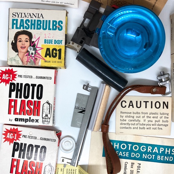 Vintage 1960s Folding Polaroid Land Camera w/ Original Leather Case,Accesories - Picture 8 of 16